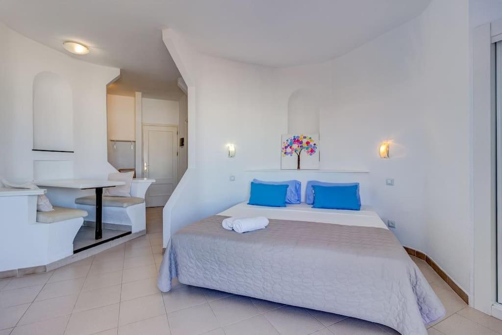 Bonito Estudio Playa Paraiso Con Vista Al Mar By Paramount Holidays アデヘ エクステリア 写真